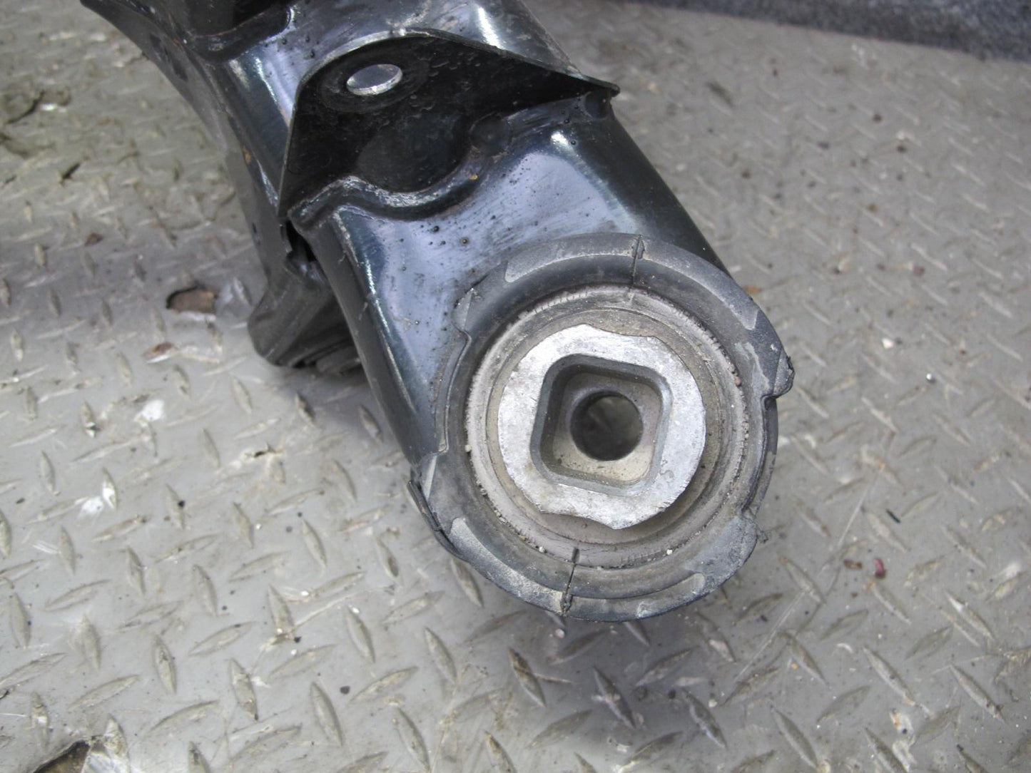 2008-2013 BMW E90 E92 E93 M3 Rear Axle Carrier Sub Frame Crossmember Cradle