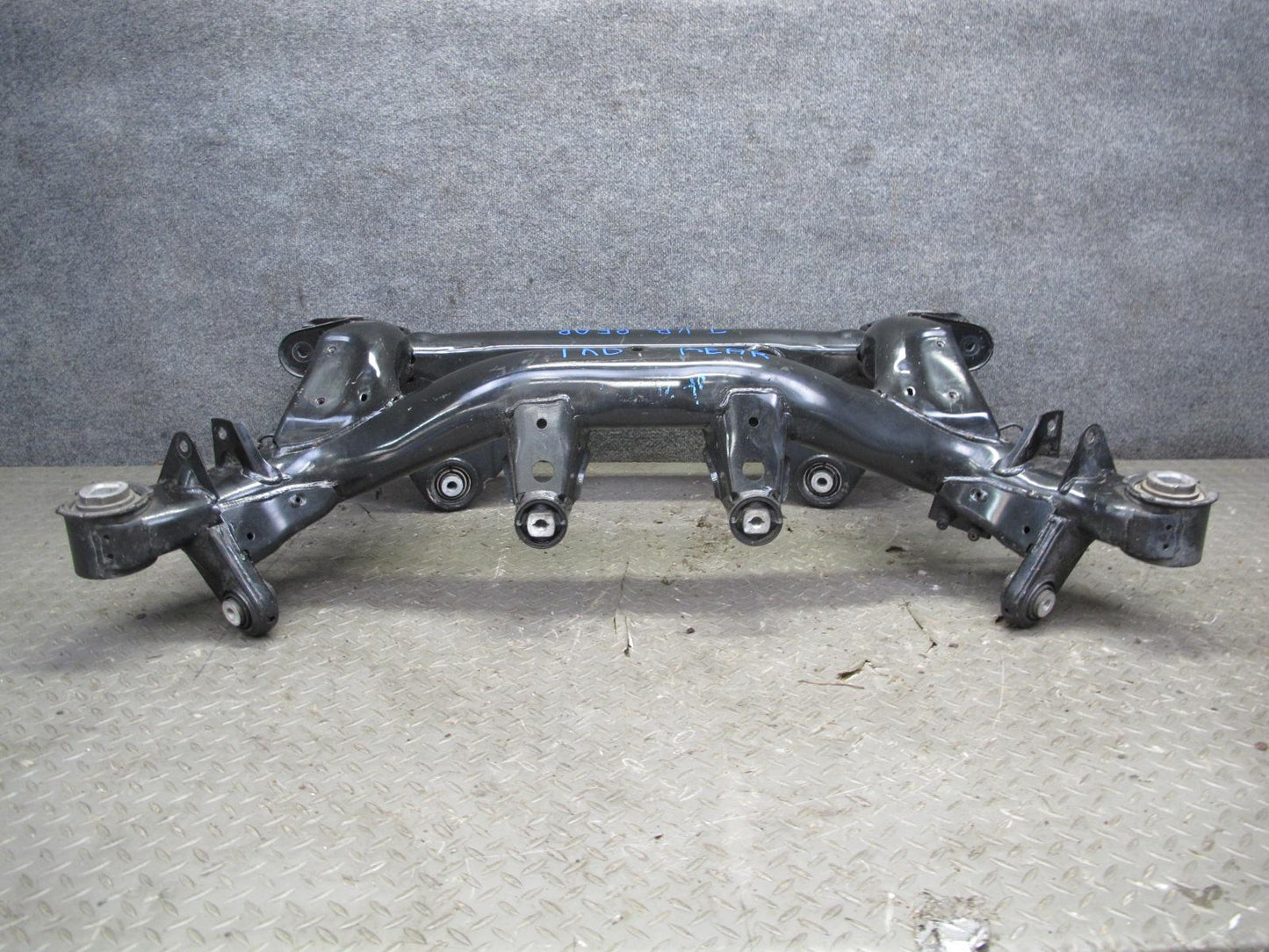 2008-2013 BMW E90 E92 E93 M3 Rear Axle Carrier Sub Frame Crossmember Cradle