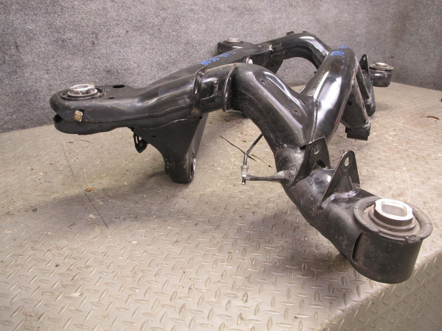 2008-2013 BMW E90 E92 E93 M3 Rear Axle Carrier Sub Frame Crossmember Cradle