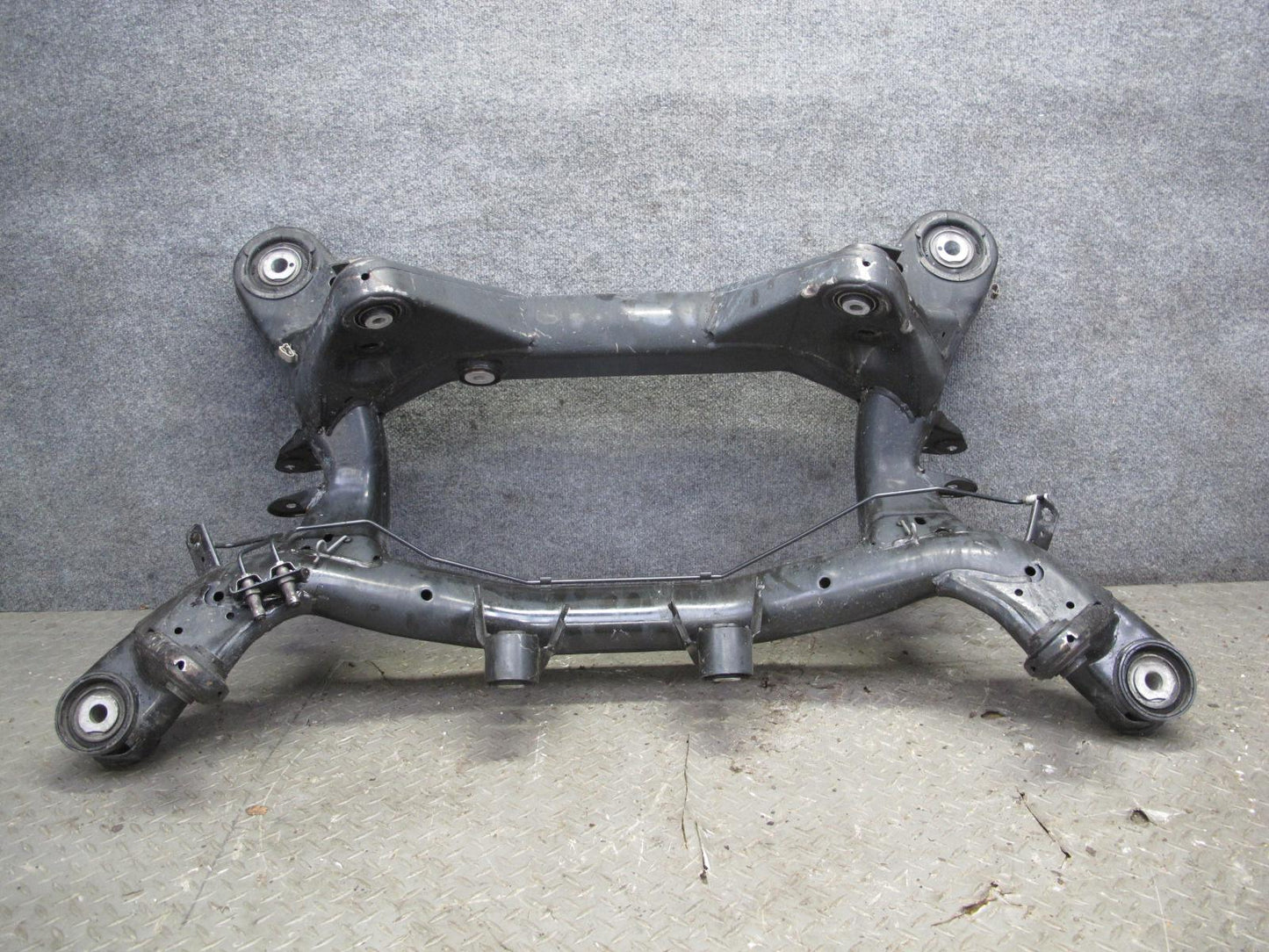 2008-2013 BMW E90 E92 E93 M3 Rear Axle Carrier Sub Frame Crossmember Cradle