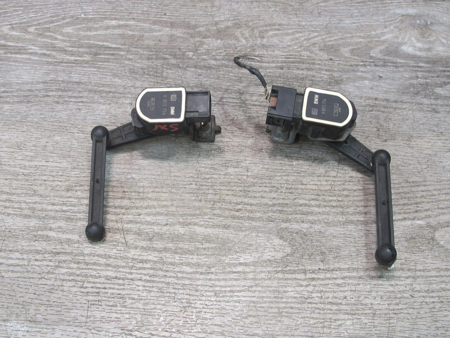 2008-2014 BMW E71 E72 X6 X6M Front Suspension Height Level Sensor Set of 2
