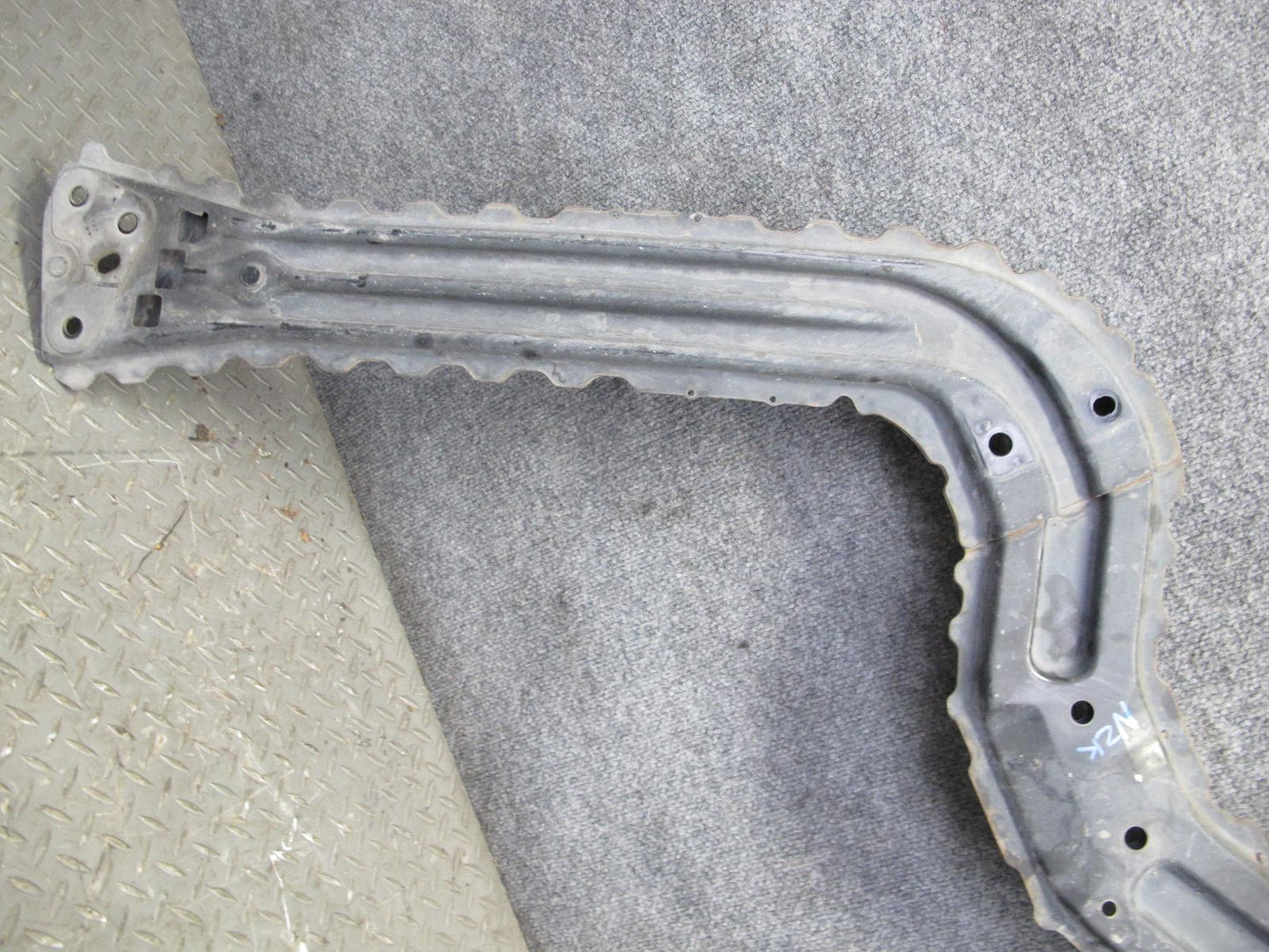 07-09 Nissan 350Z Z33 Convert Rear Suspension Tunnel Stay Brace Bracket Set OEM