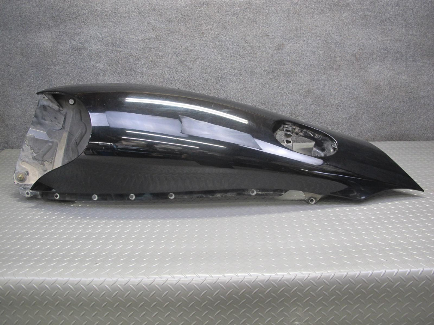 2001-2005 Porsche 911 996 Carrera Front Right Fender Shell Panel Cover Black