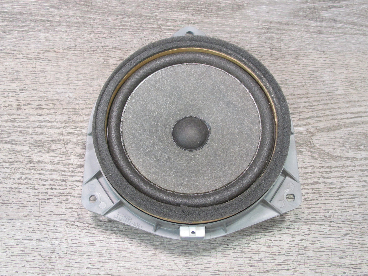 00-05 Toyota MR2 Spyder Set of 2 Left & Right Door Speaker 86160-22860 OEM