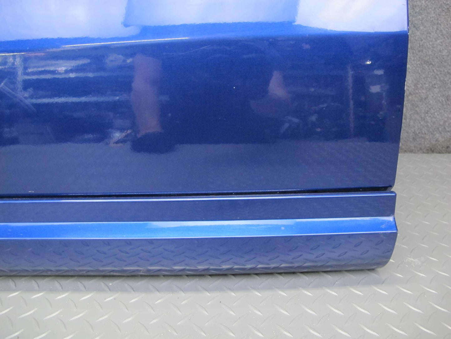 2017-2020 Maserati Levante M161 Front Left Driver Side Door Shell Panel Blue