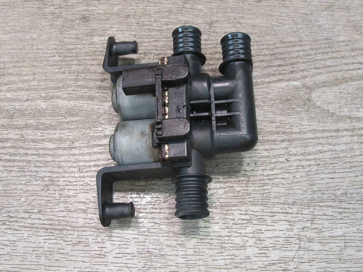 2007-2014 BMW E70 E71 E72 X6 X6M Heater Control Water Valve Pump 6910544
