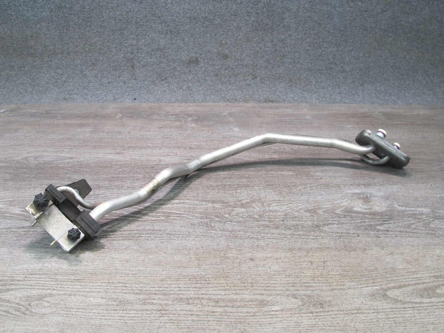 2008-2014 BMW E71 E72 X6 X6M 4.4L A/C Air Condition Hose Pipe Line 9187635