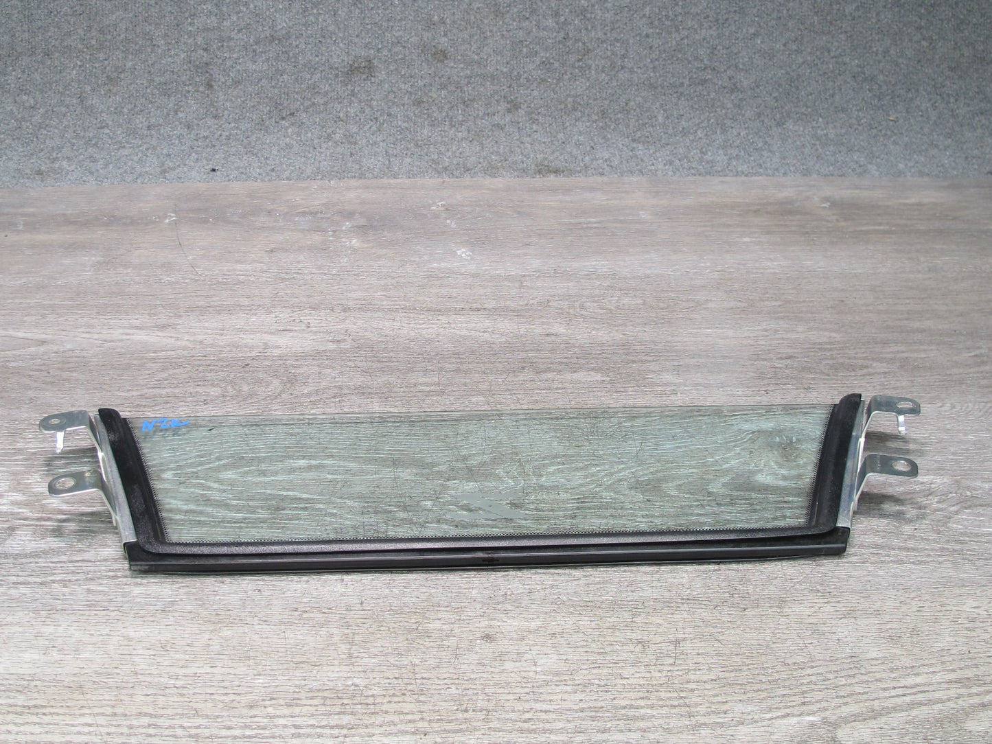 04-09 Nissan 350Z Z33 Convertible Rear Wind Screen Deflector Glass OEM
