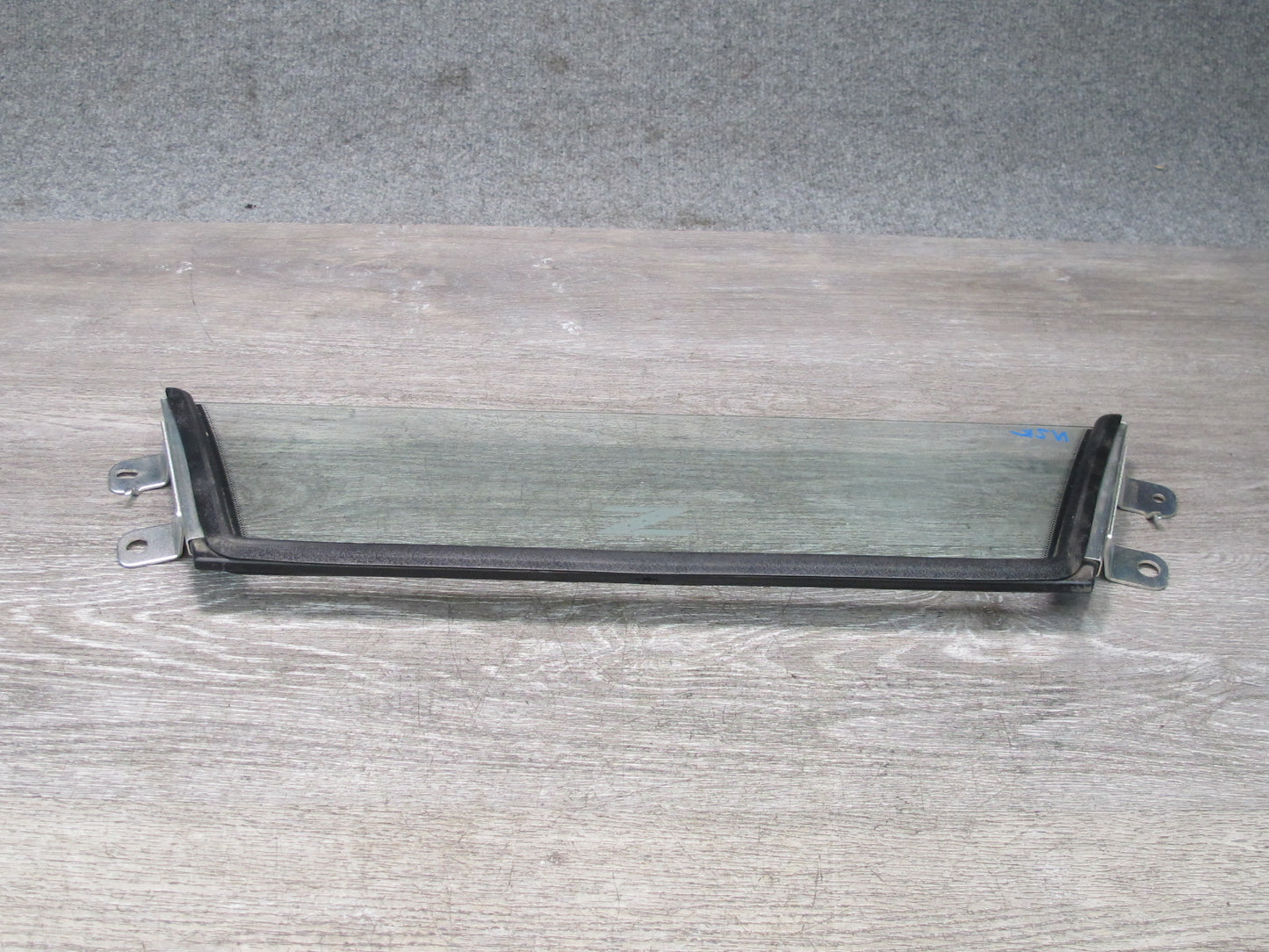 04-09 Nissan 350Z Z33 Convertible Rear Wind Screen Deflector Glass OEM