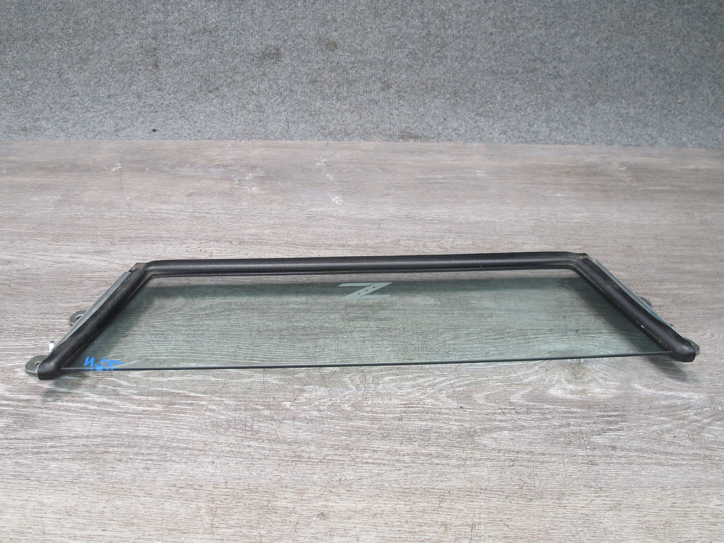 04-09 Nissan 350Z Z33 Convertible Rear Wind Screen Deflector Glass OEM