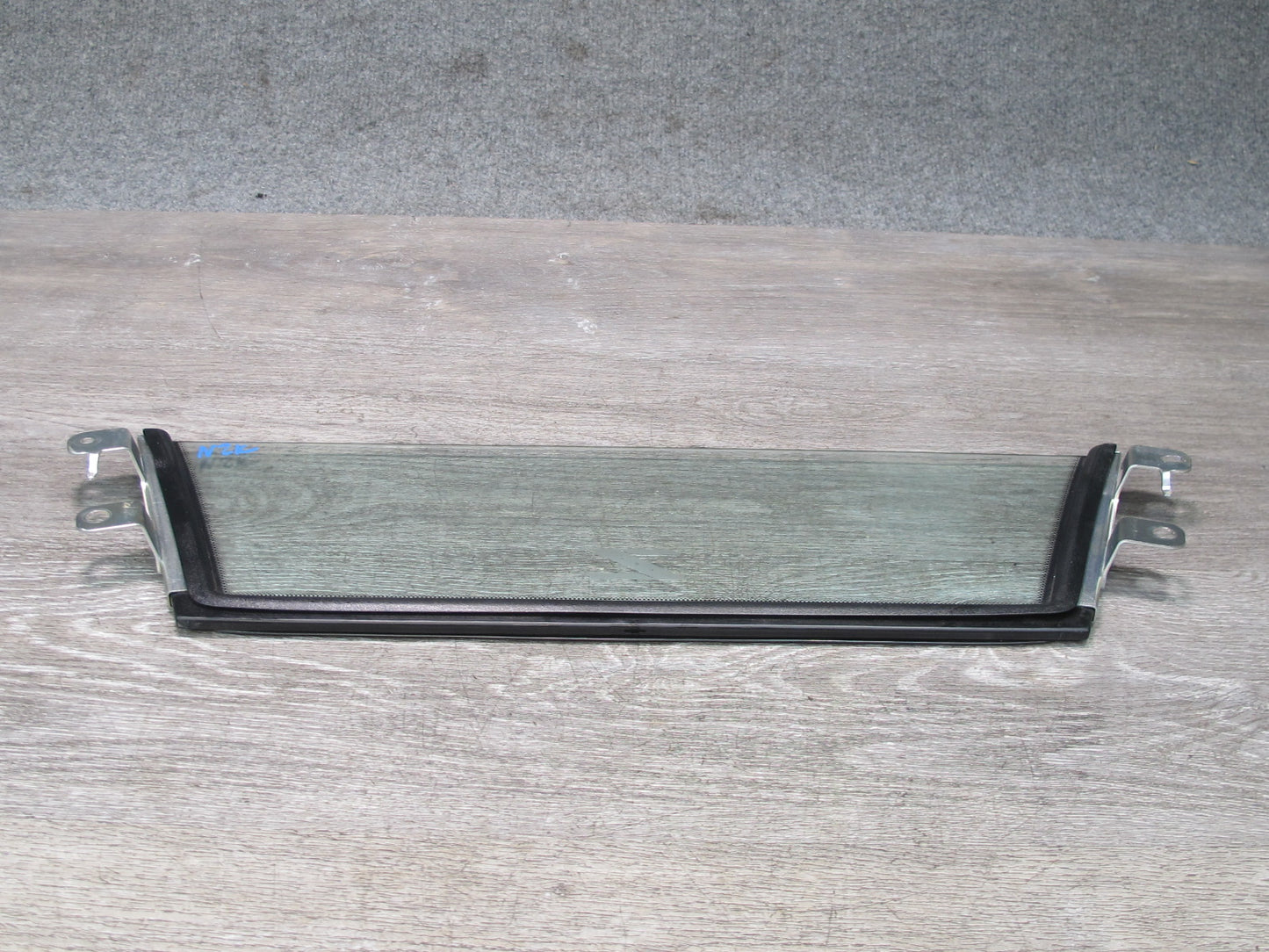 04-09 Nissan 350Z Z33 Convertible Rear Wind Screen Deflector Glass OEM