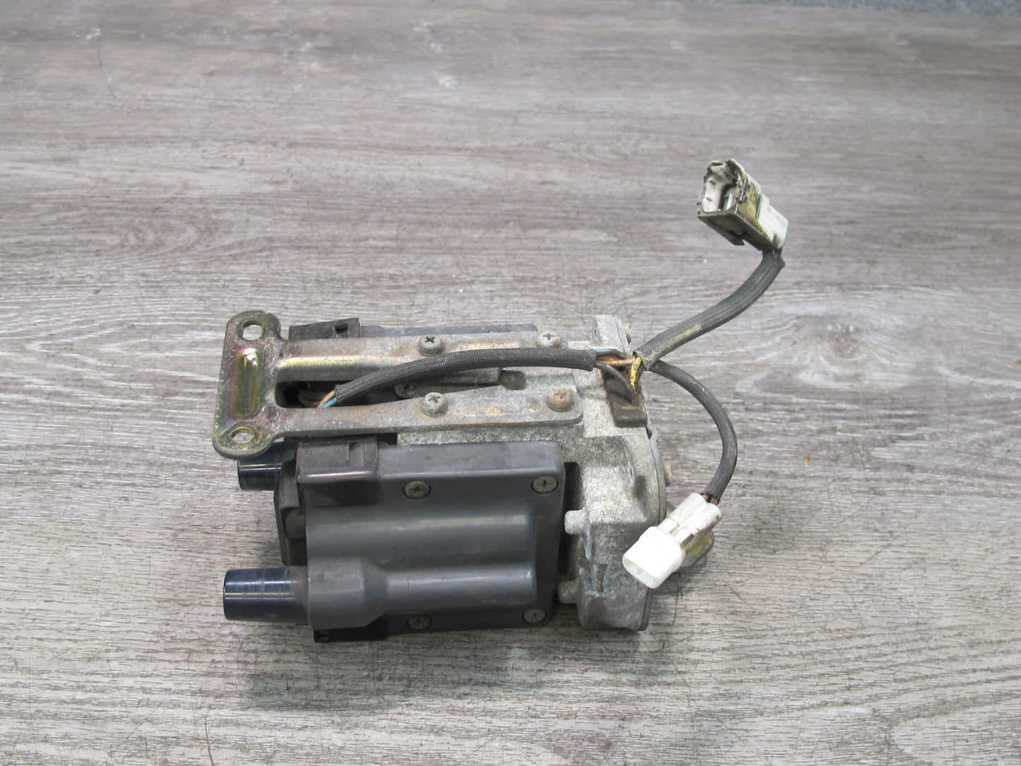 86-91 Mazda RX7 FC3S Trail Ignition Coil w Igniter N326 18 100B OEM