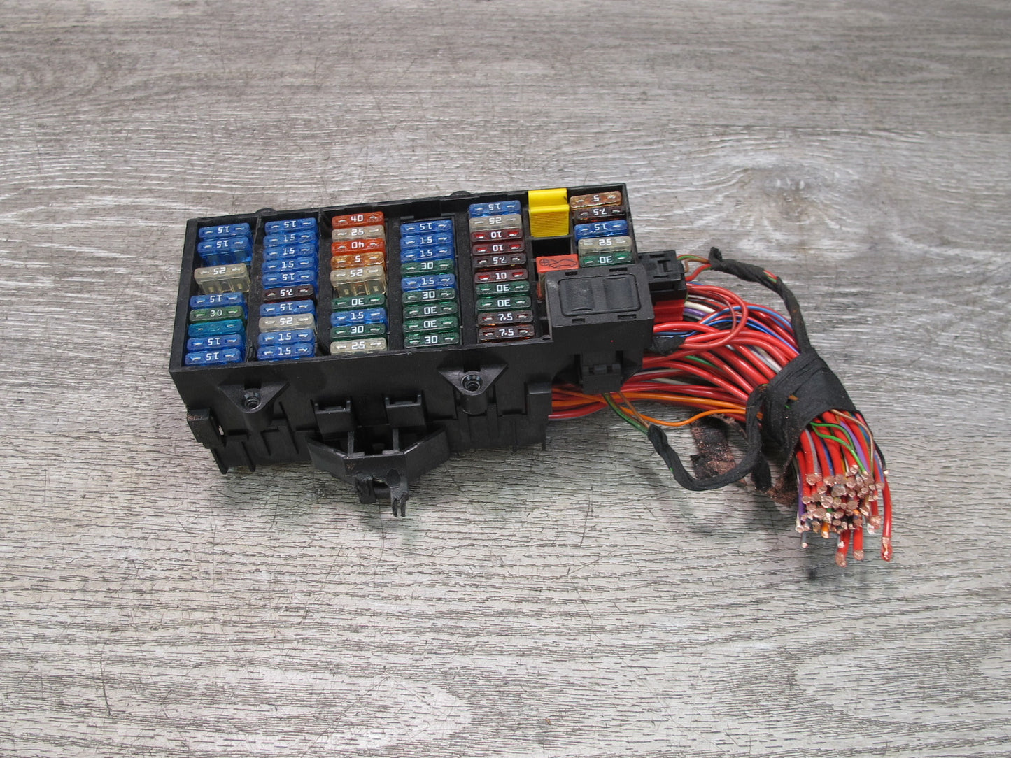 2000-2004 Porsche 911 996 Boxster Fuse Relay Junction Box Module Unit