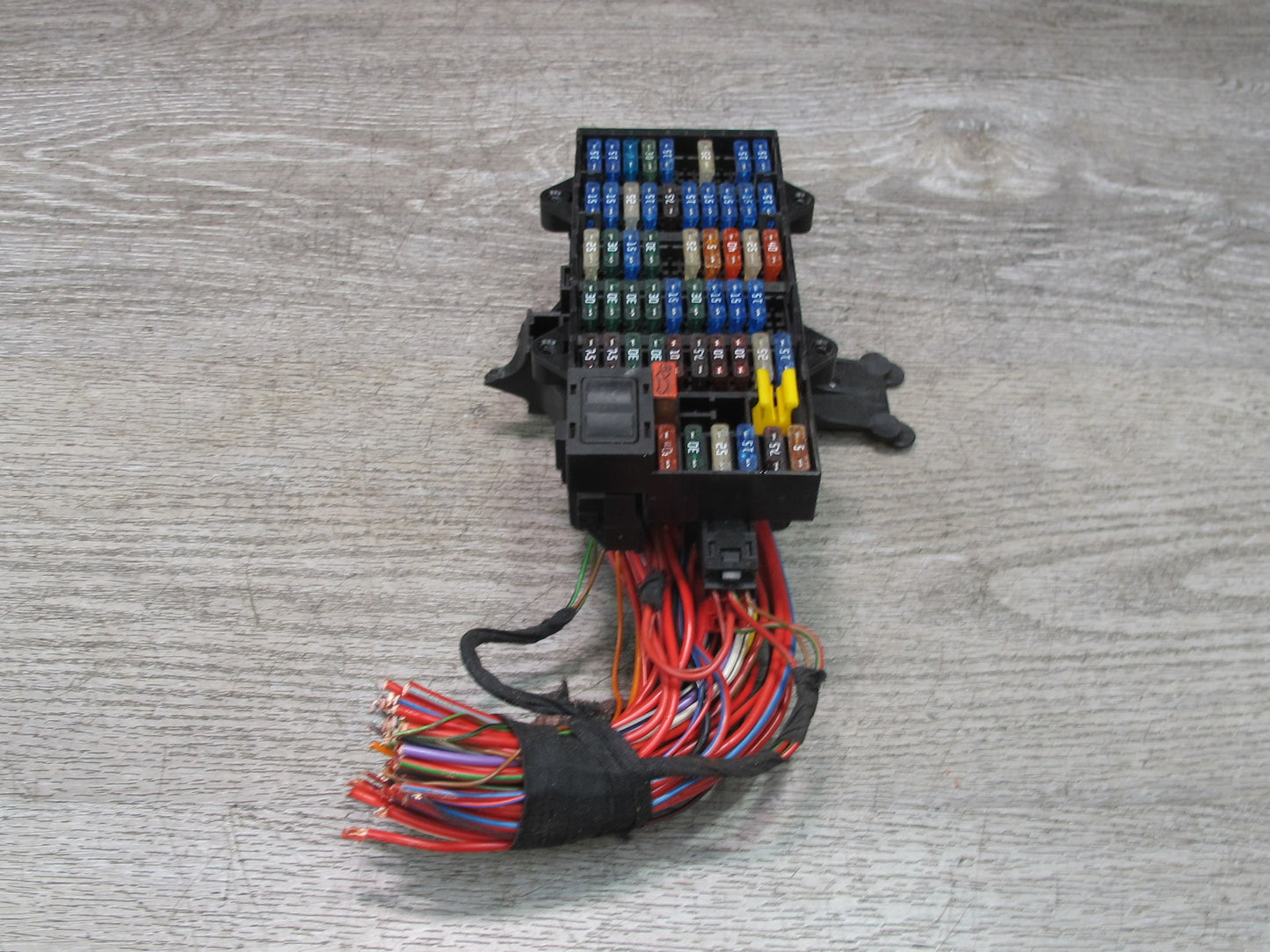 2000-2004 Porsche 911 996 Boxster Fuse Relay Junction Box Module Unit