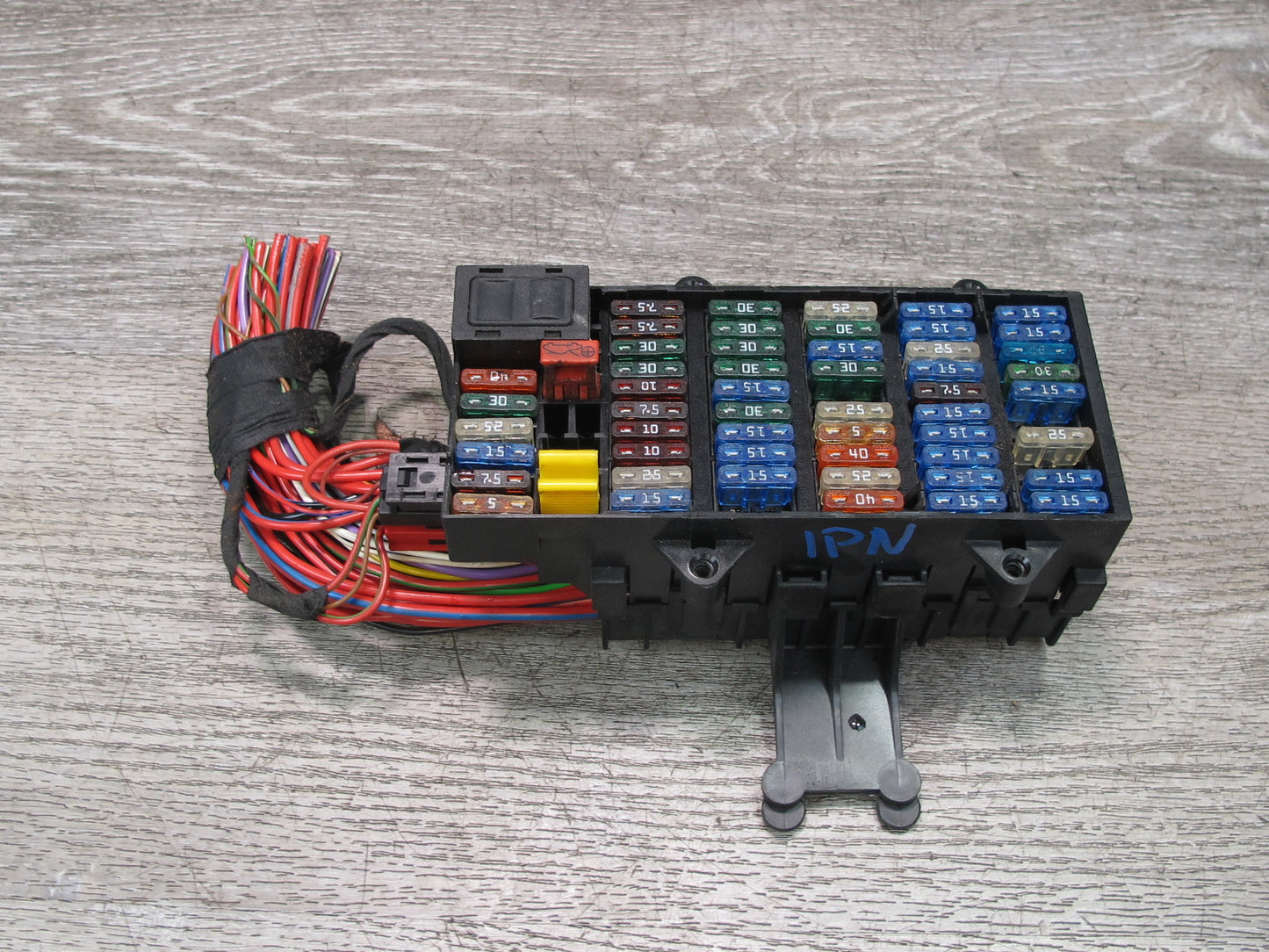 2000-2004 Porsche 911 996 Boxster Fuse Relay Junction Box Module Unit