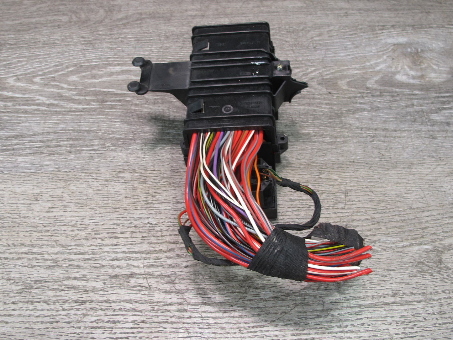 2000-2004 Porsche 911 996 Boxster Fuse Relay Junction Box Module Unit