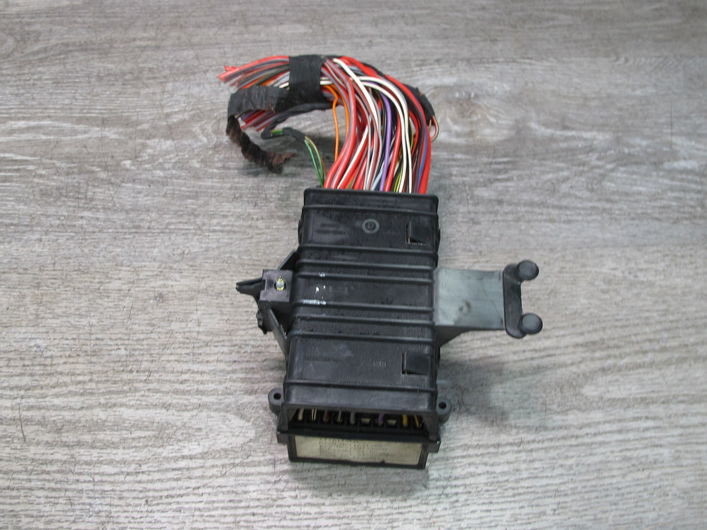 2000-2004 Porsche 911 996 Boxster Fuse Relay Junction Box Module Unit