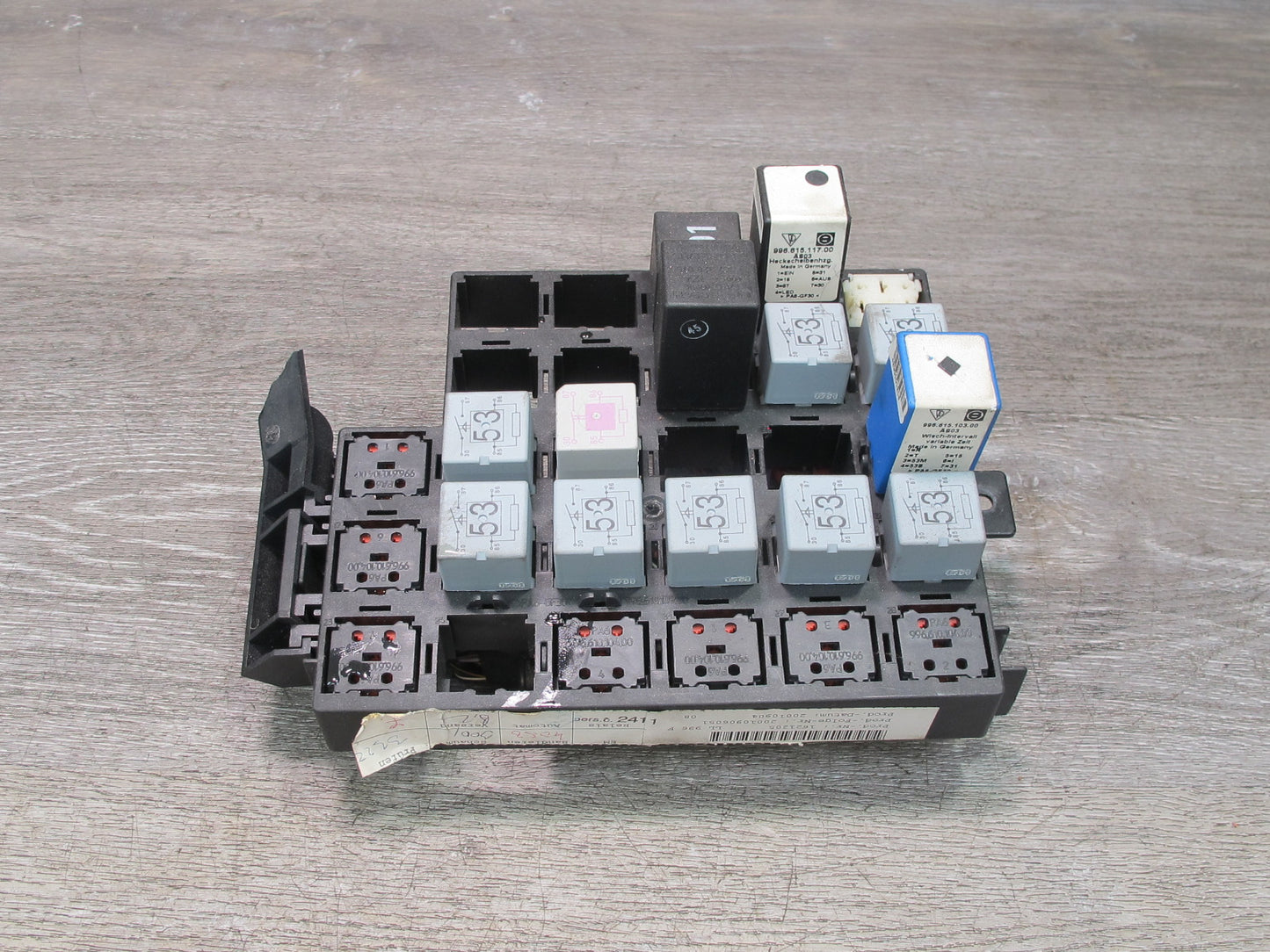 2000-2004 Porsche 911 996 Boxster Junction Fuse Relay Box Module Unit