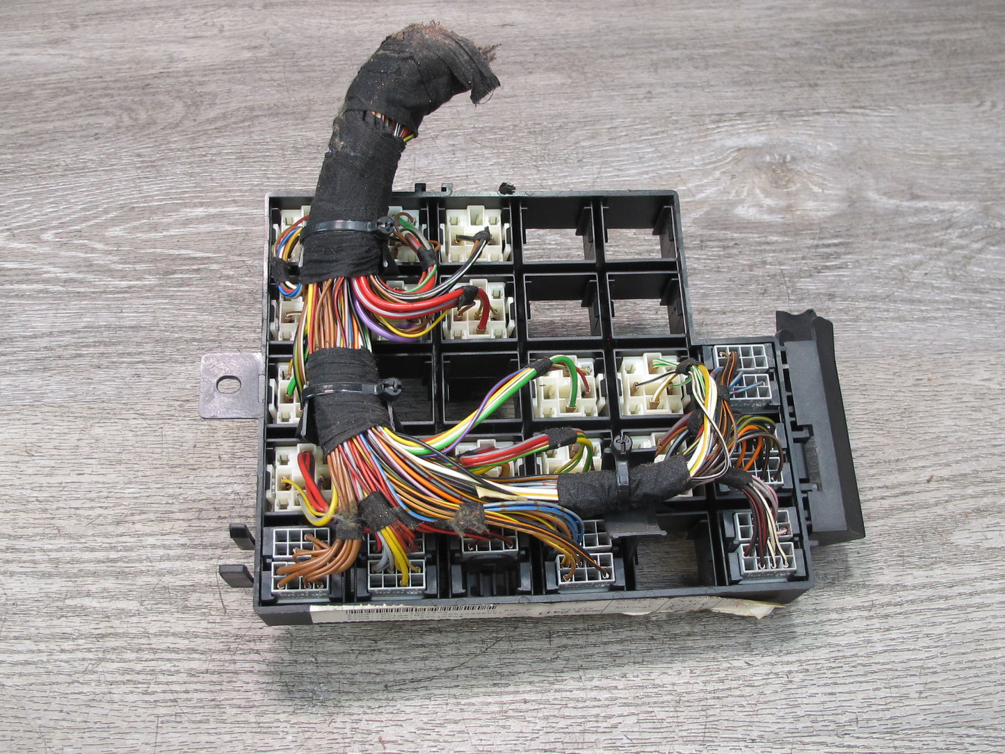 2000-2004 Porsche 911 996 Boxster Junction Fuse Relay Box Module Unit