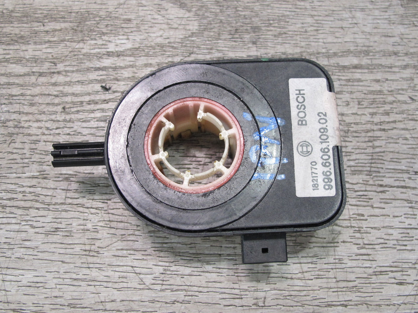 1999-2002 Porsche 911 Carrera 996 Steering Wheel Angle Sensor 99660610902