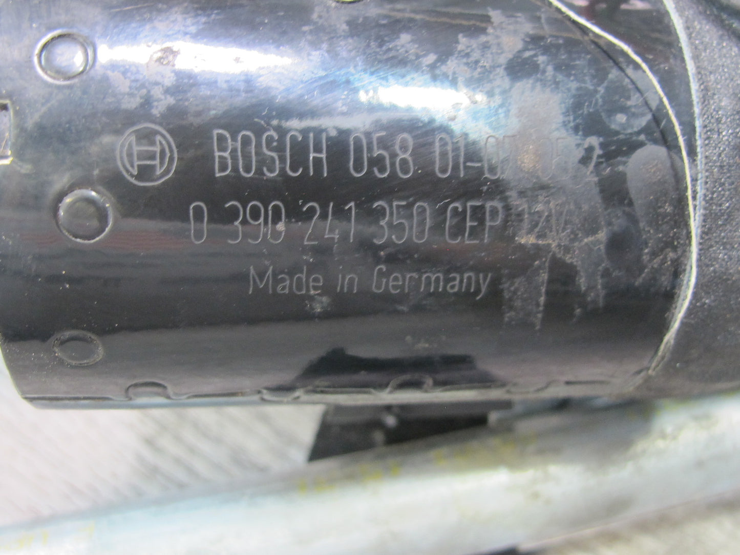 1997-2004 Porsche 911 996 Boxster Windshield Wiper Transmission Linkage w Motor