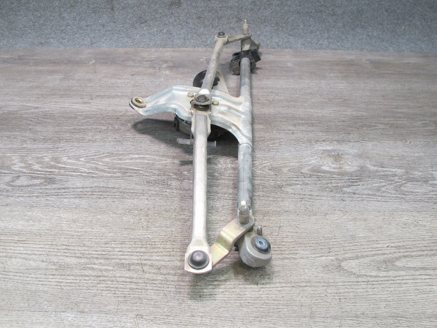 1997-2004 Porsche 911 996 Boxster Windshield Wiper Transmission Linkage w Motor