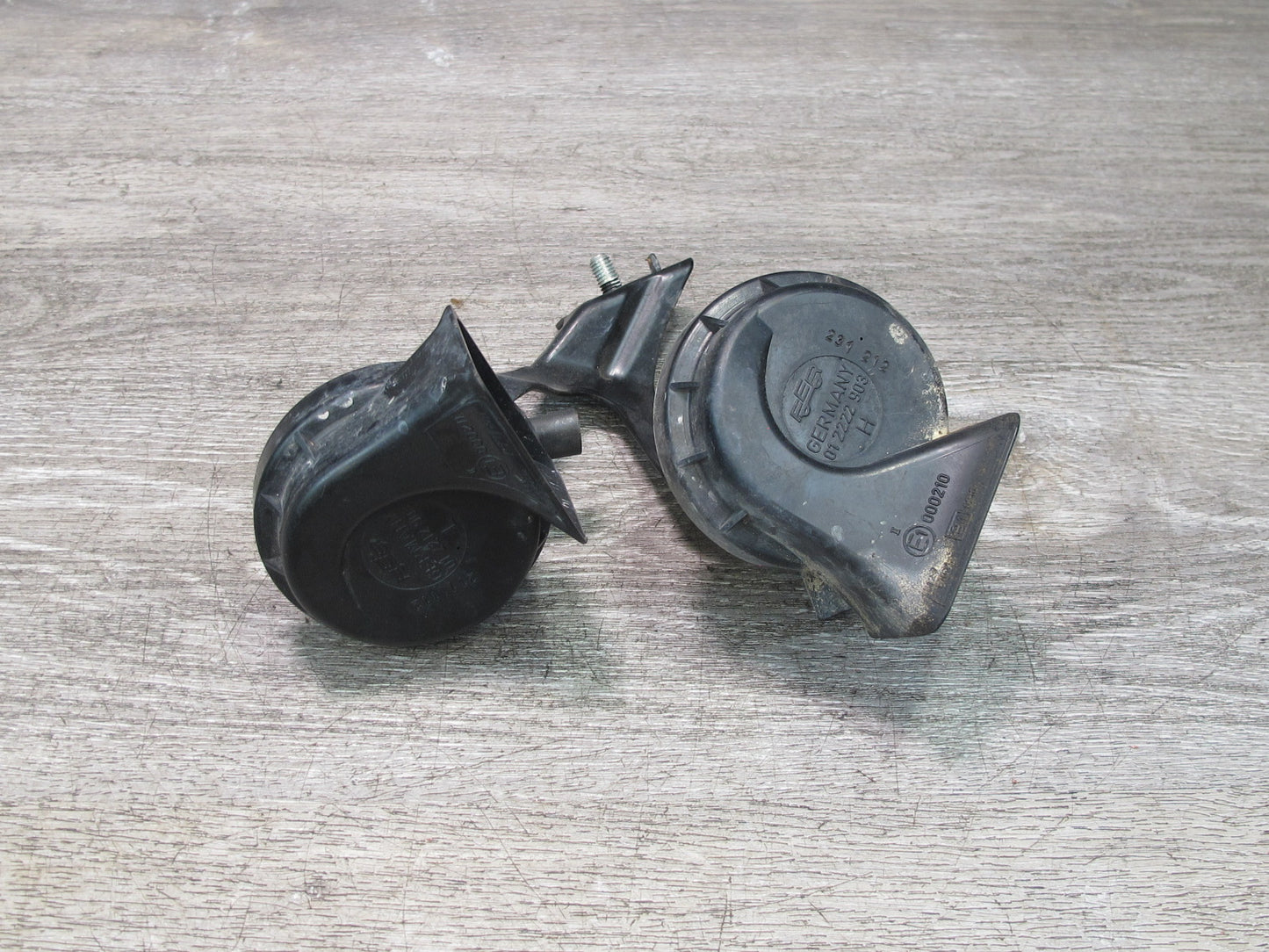 1999-2005 Porsche 911 996 High & Low Tone Note Pitch Horn Signal Bracket Set
