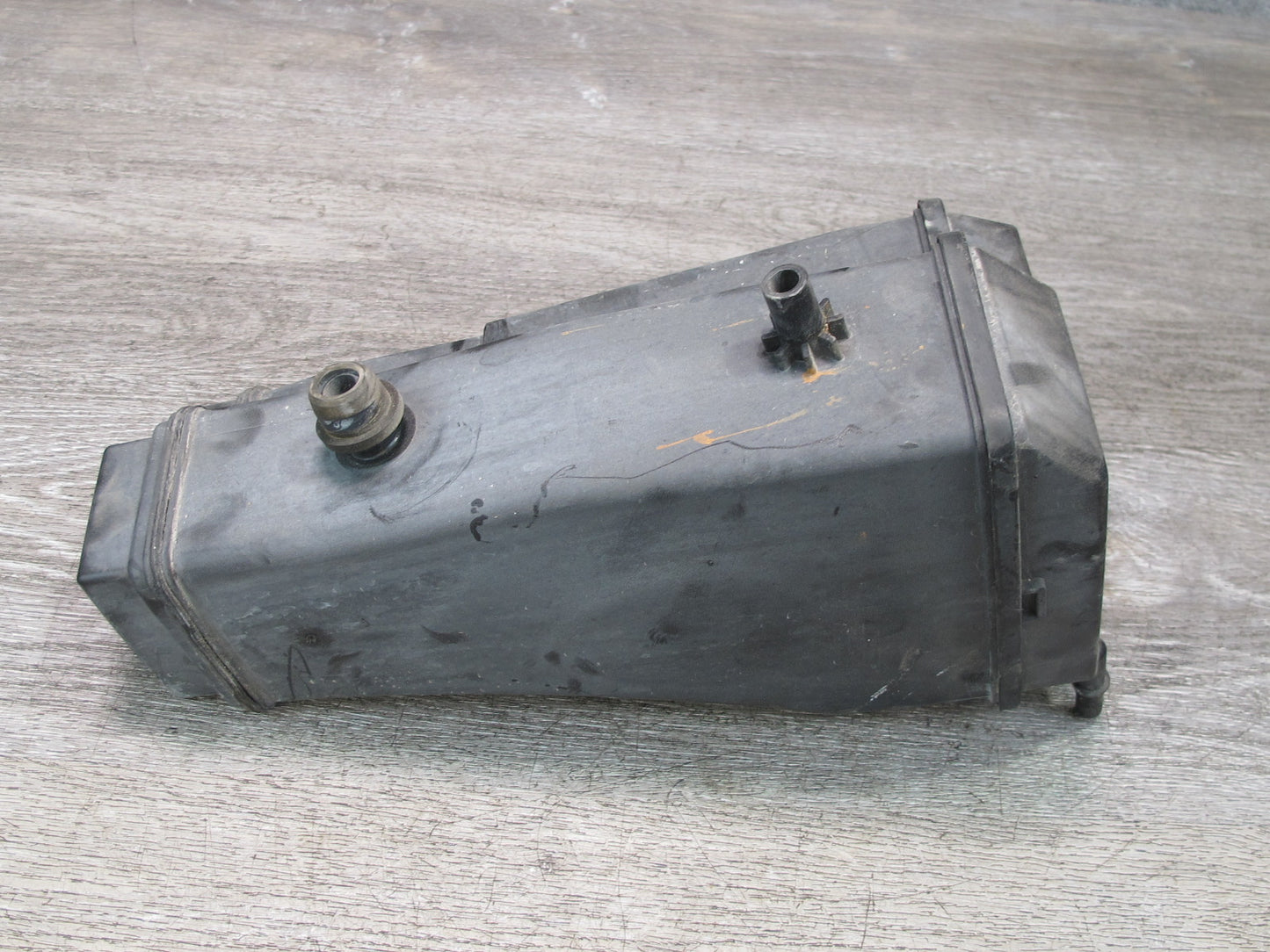 1999-2005 Porsche 911 Carrera 996 Fuel Evap Vapor Charcoal Canister 99620122107