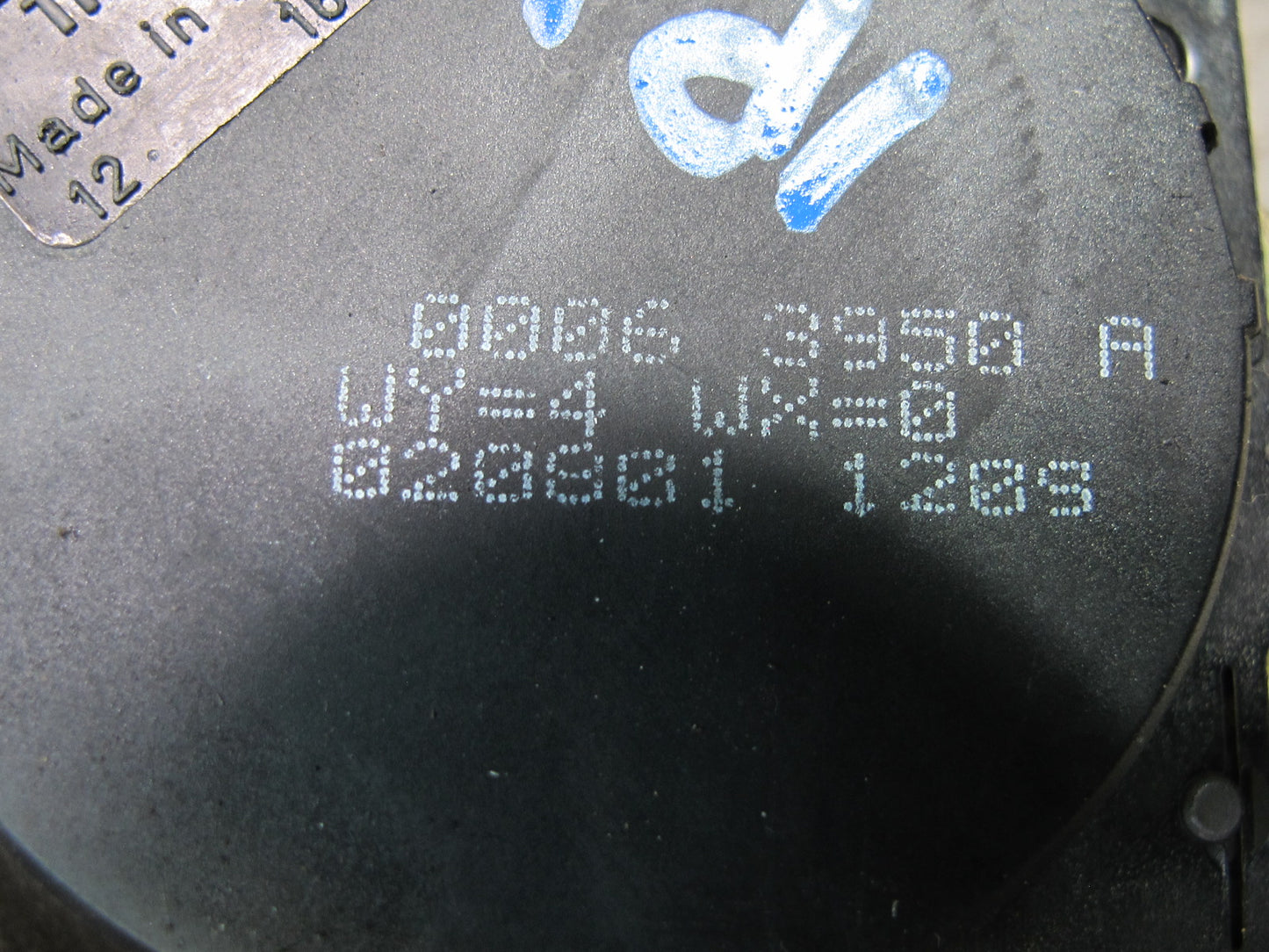 02-05 PORSCHE 911 CARRERA 996 CONVERTIBLE REAR RIGHT & LEFT SIDE SEATBELT RETRACTOR SET OEM