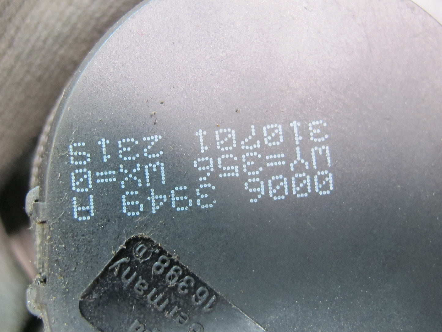 02-05 PORSCHE 911 CARRERA 996 CONVERTIBLE REAR RIGHT & LEFT SIDE SEATBELT RETRACTOR SET OEM