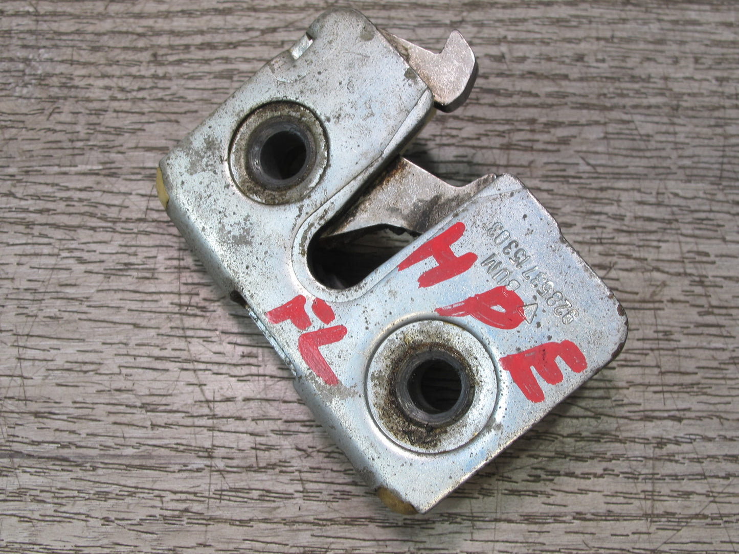 1984-1995 Porsche 928 S 944 924 Left Driver Side Door Lock Latch 92853715303
