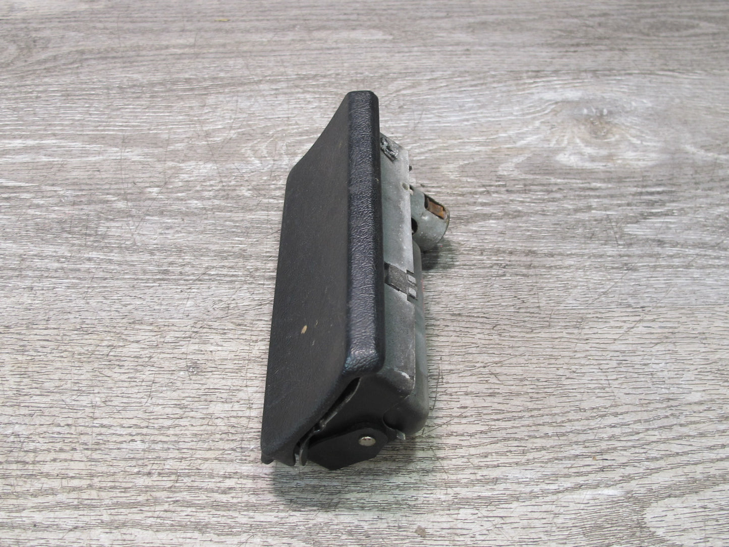 1984-1995 Porsche 928 S Center Console Ashtray w Outlet Socket Black
