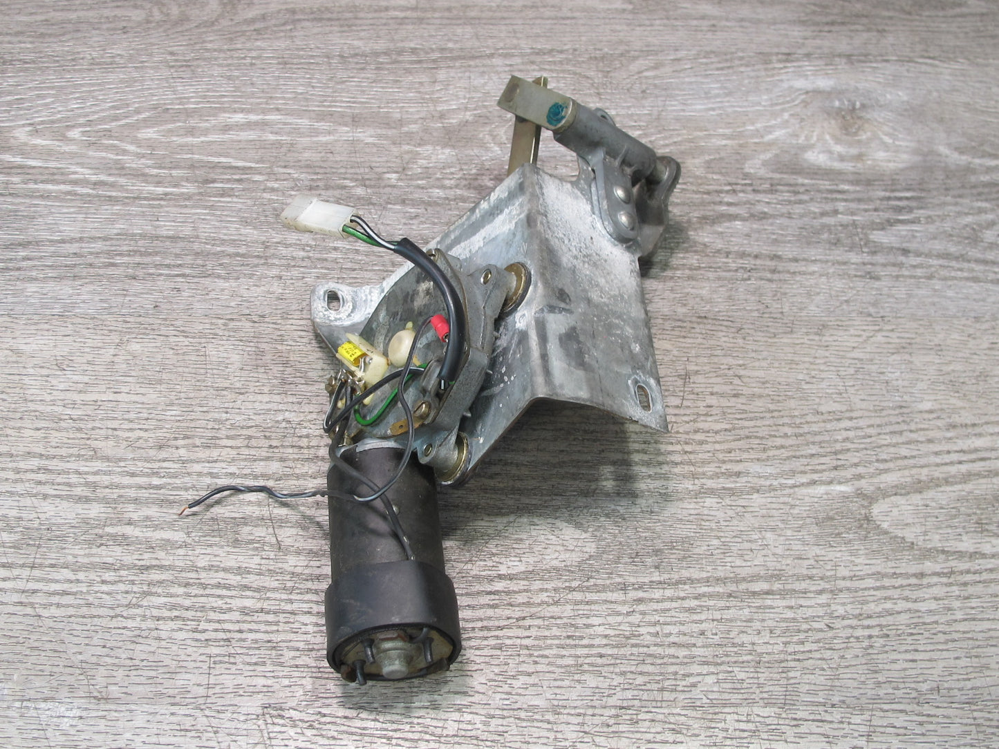 1984-1995 Porsche 928 S Rear Hatch Trunk Tailgate Wiper Motor Assembly