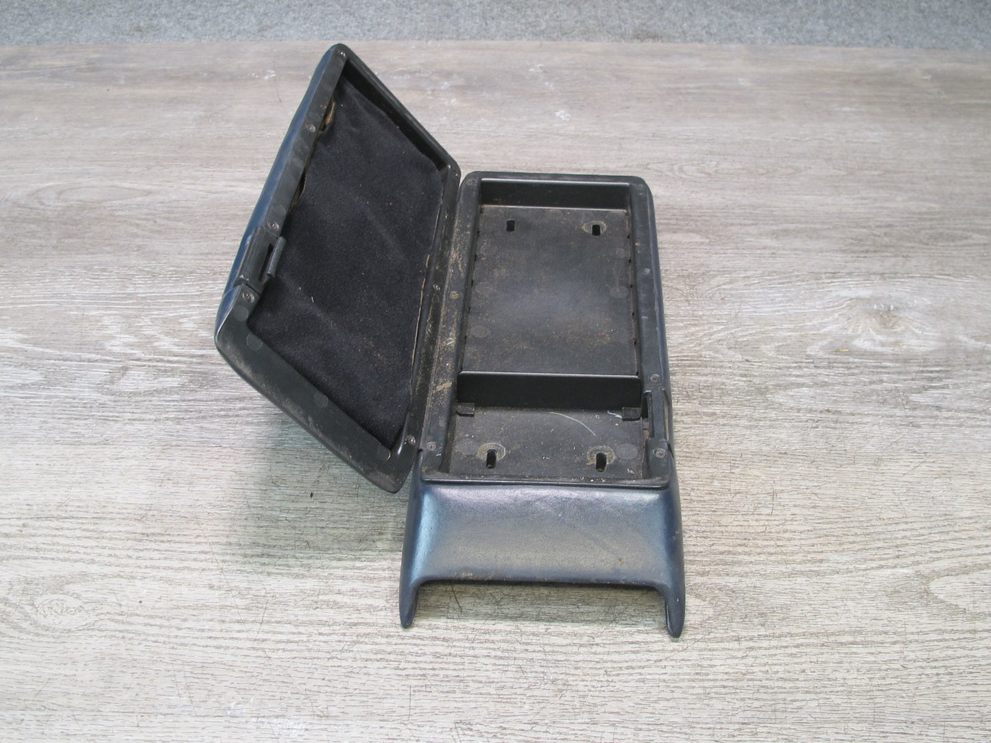 1984-1991 Porsche 928 S Front Center Console Armrest Storage Leather Blue