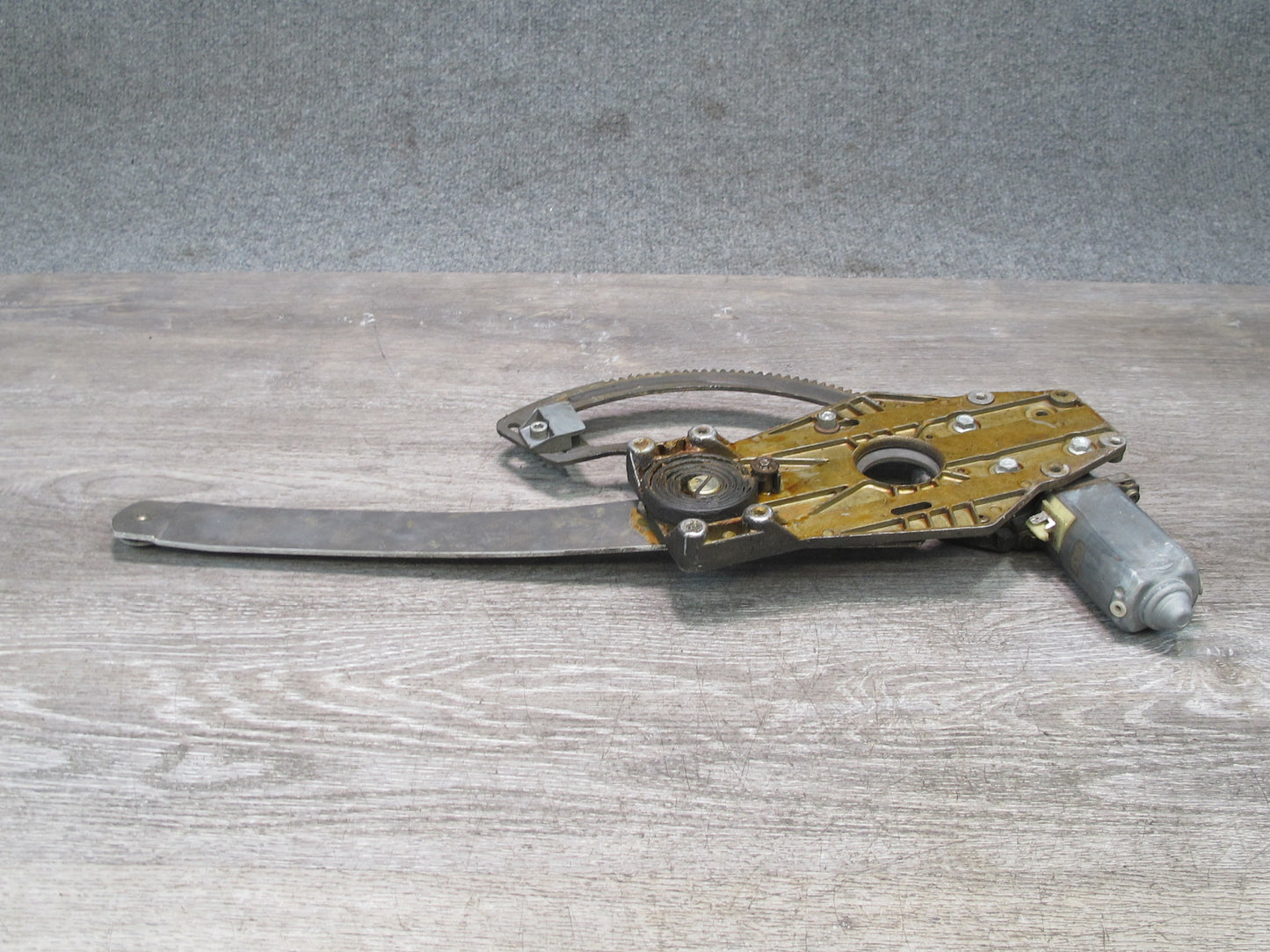 1984-1995 Porsche 928 S Front Right Pass Side Door Window Regulator w Motor