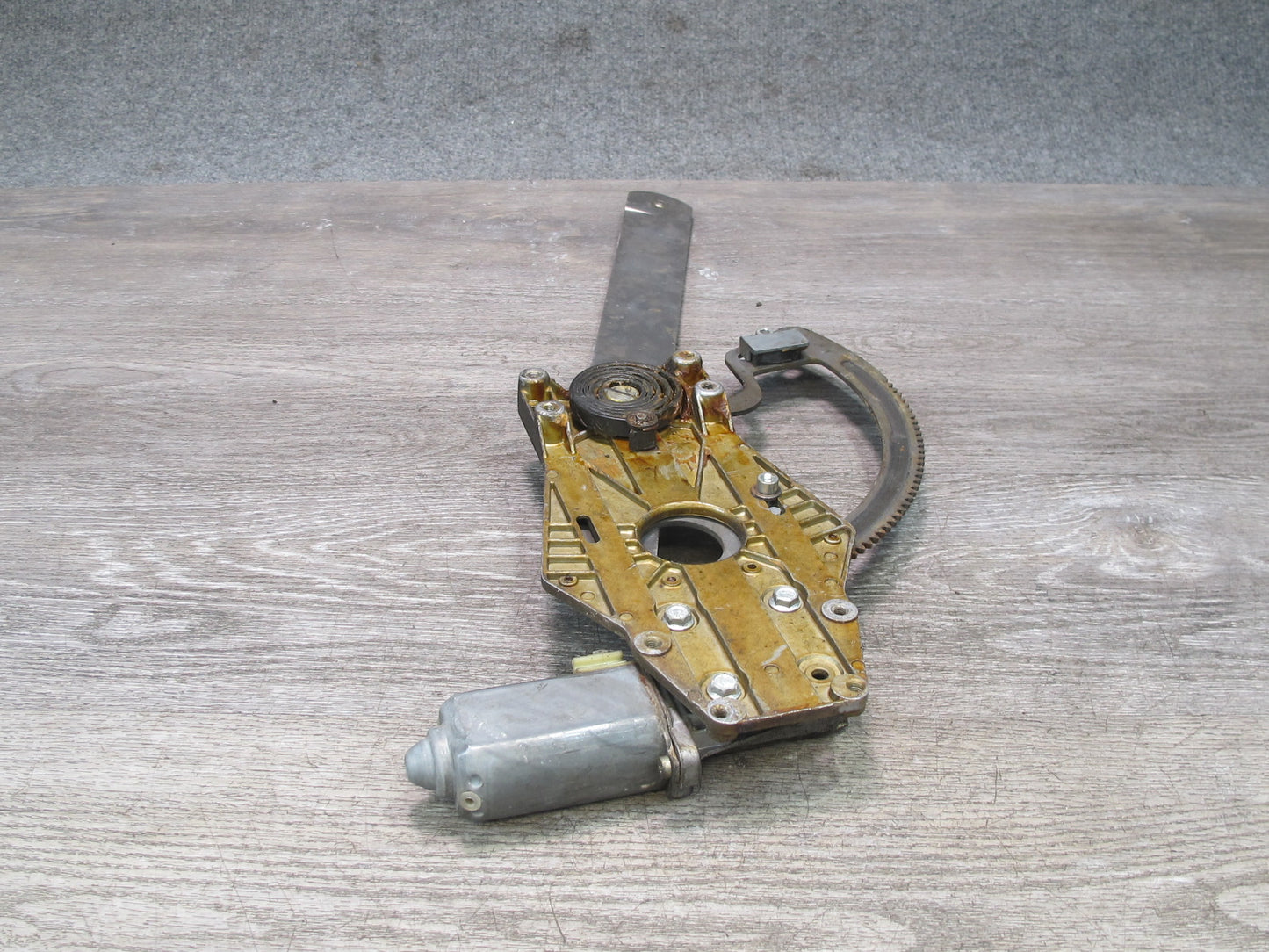 1984-1995 Porsche 928 S Front Right Pass Side Door Window Regulator w Motor