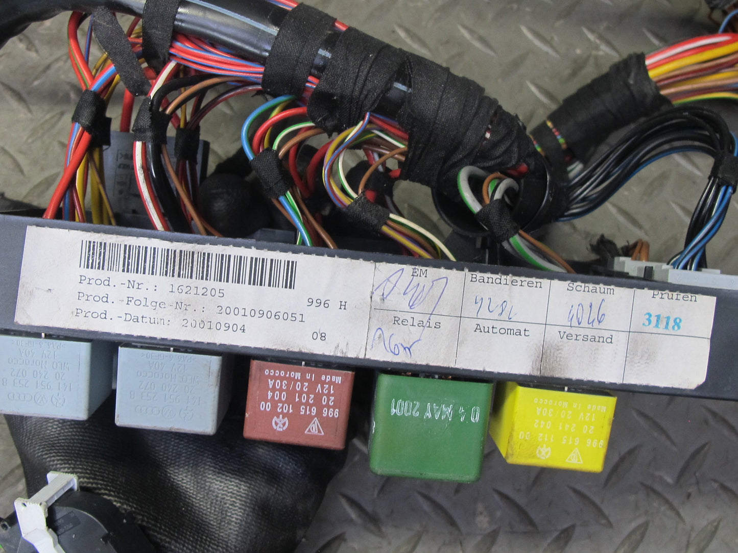 2002 Porsche 911 996 3.6L M96.03 M/T Engine Motor Wire Harness w Fuse Box