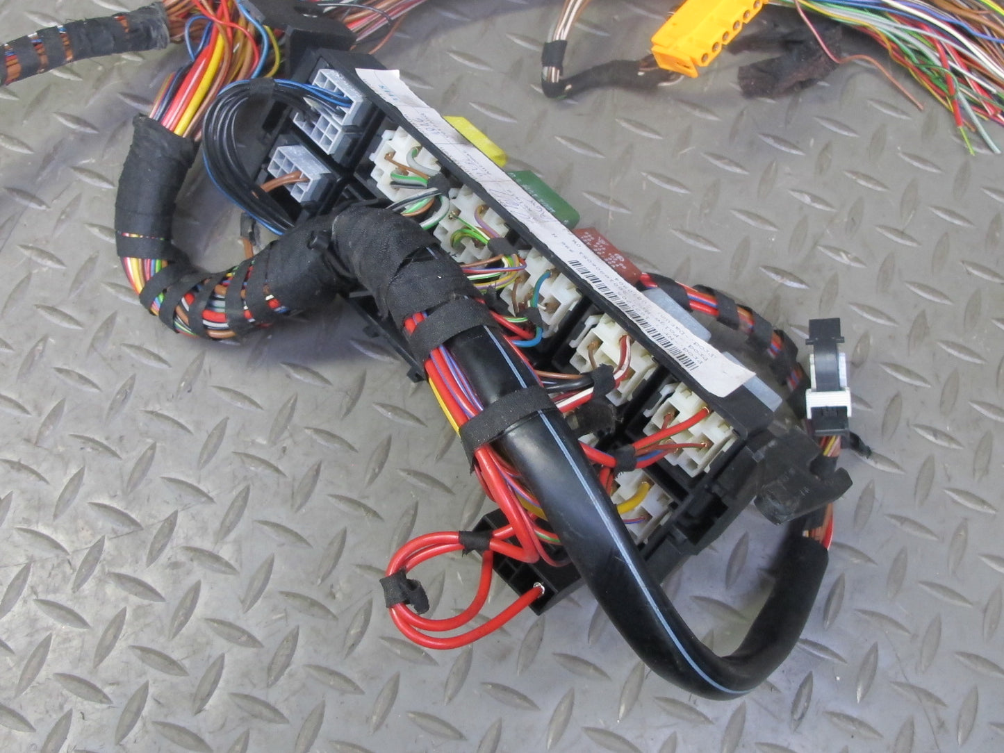 2002 Porsche 911 996 3.6L M96.03 M/T Engine Motor Wire Harness w Fuse Box