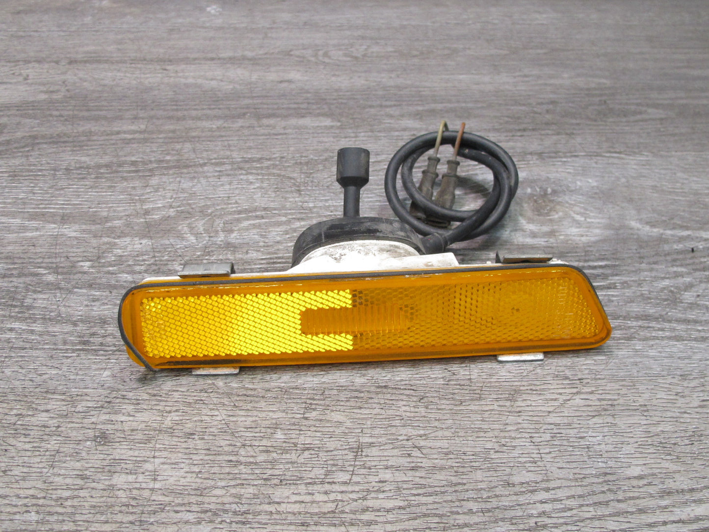 1984-1986 Porsche 928 S Set of 2 Front Left & Right Side Marker Light Lamp