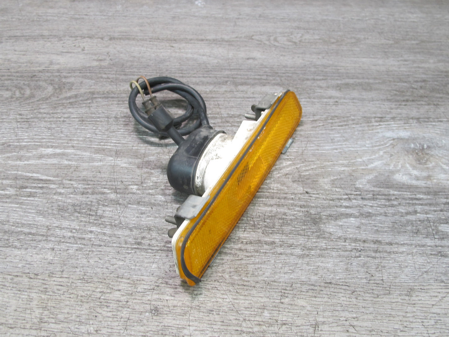 1984-1986 Porsche 928 S Set of 2 Front Left & Right Side Marker Light Lamp