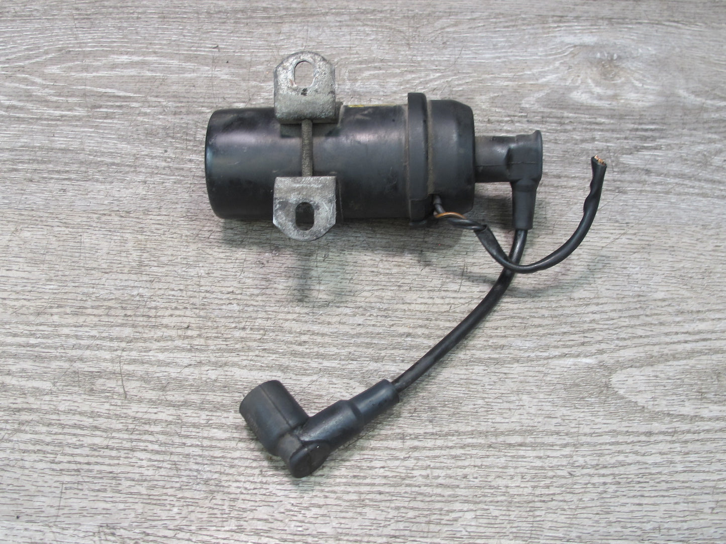1984-1989 Porsche 928 Engine Ignition Coil w Wire & Bracket 0221118322
