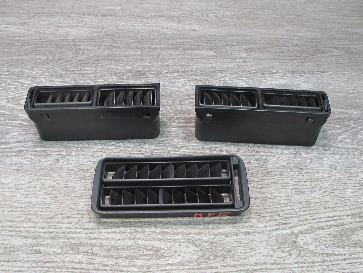 1984-1986 Porsche 928 S Center Console Left Right Door Air Vent Grille Set of 3