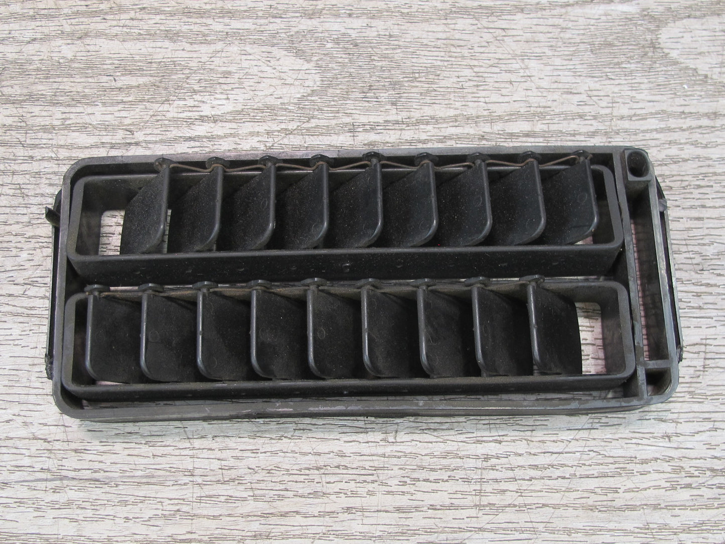 1984-1986 Porsche 928 S Center Console Left Right Door Air Vent Grille Set of 3