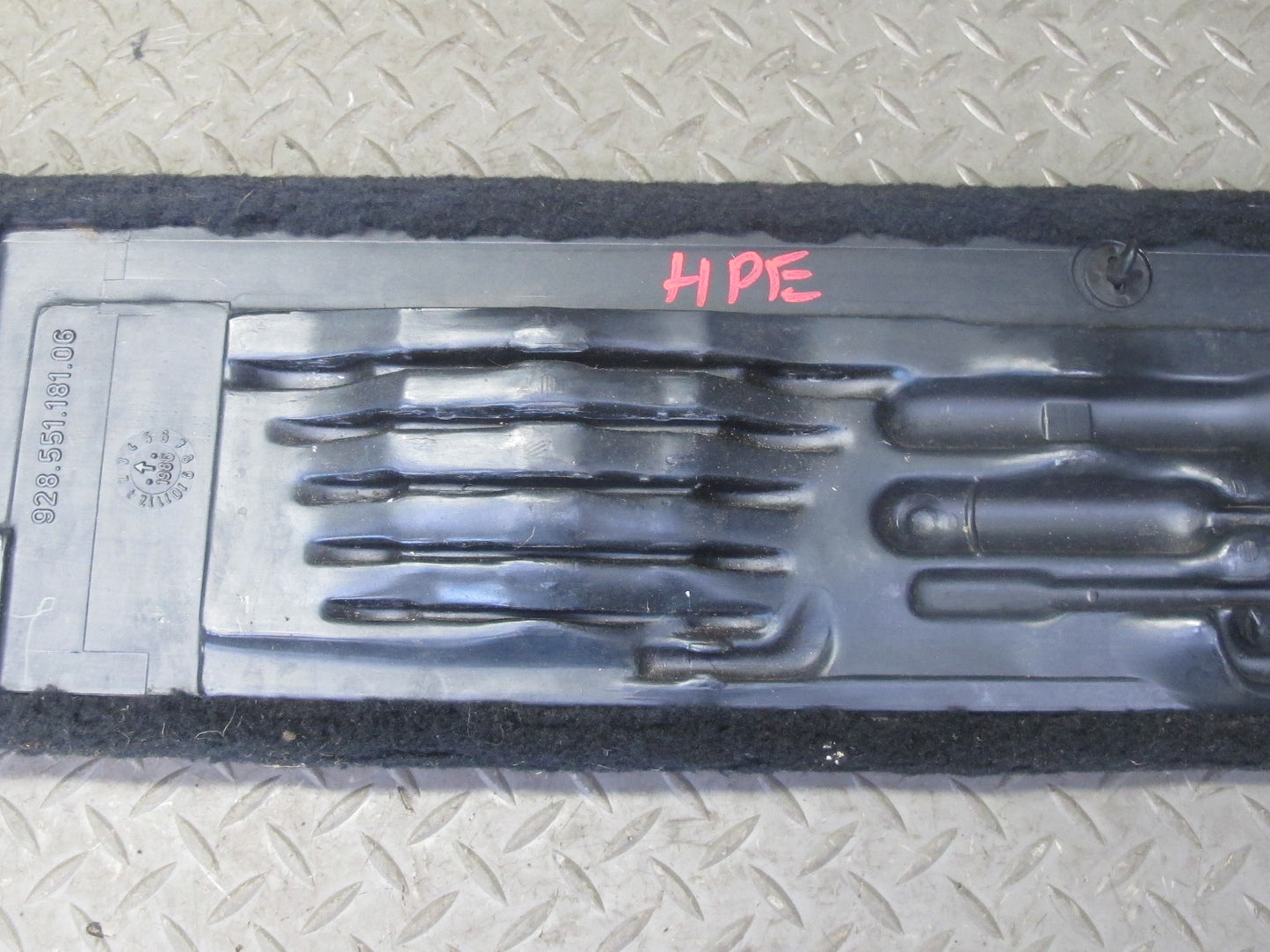 1984-1991 Porsche 928 S Rear Trunk Tool Holder Carpet Cover 92855118106