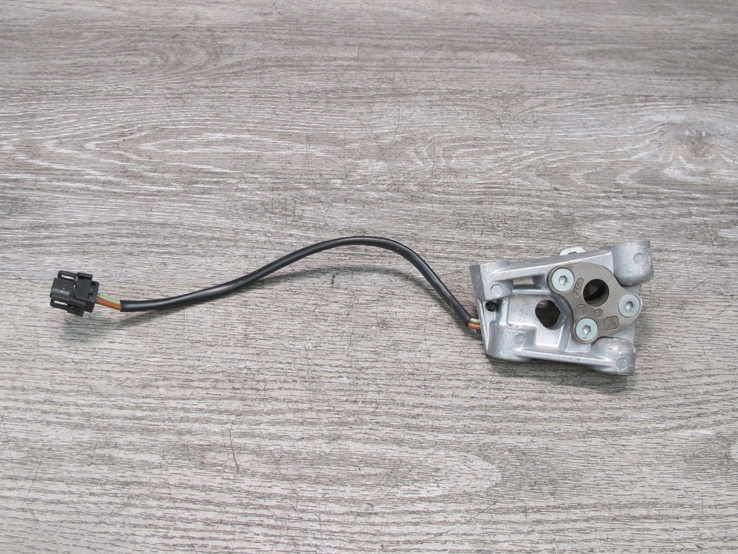 1999-2005 Porsche 911 996 Convertible TOP Roof Lateral Flap Motor Set