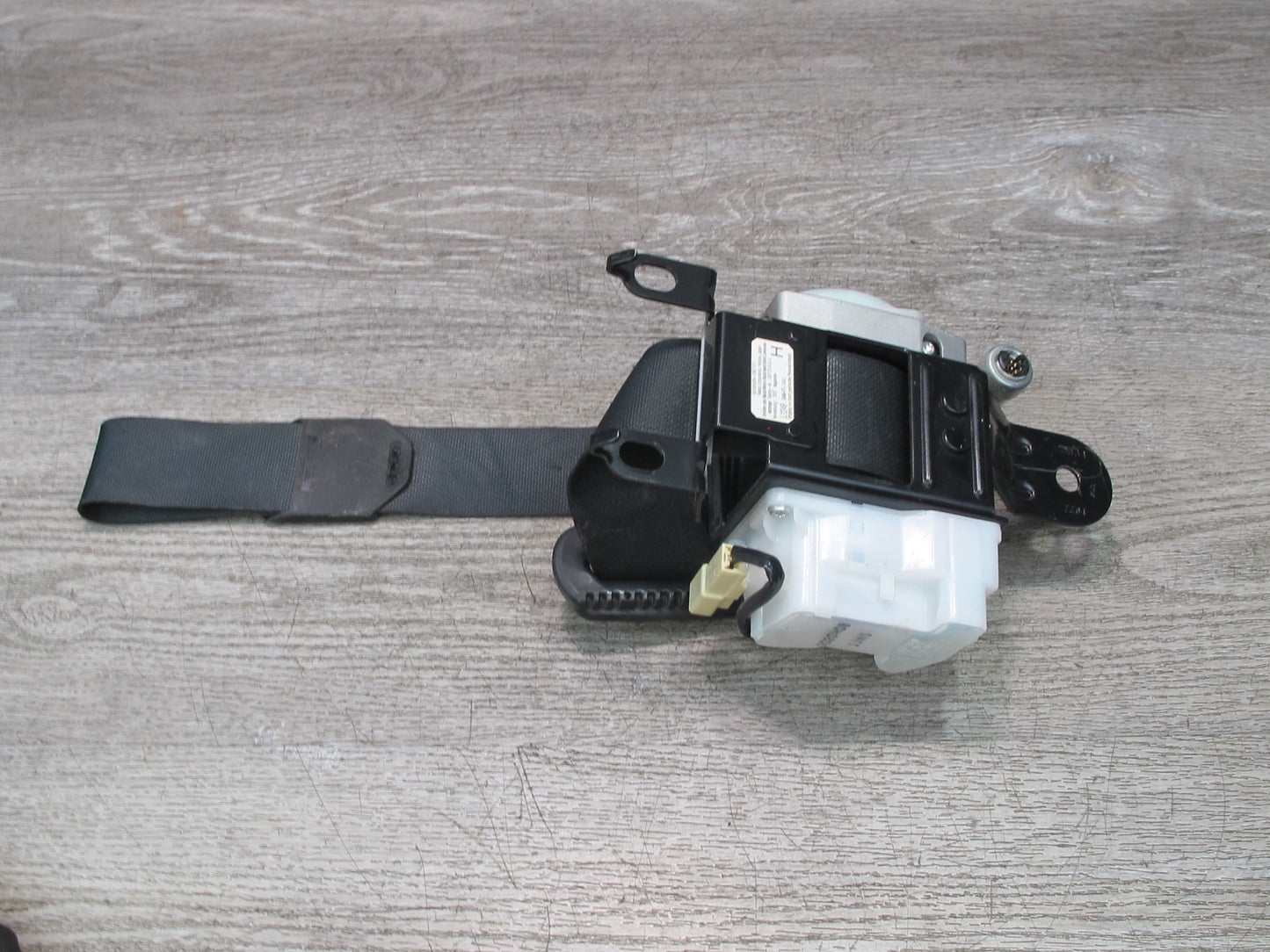 04-08 MAZDA RX8 FRONT LEFT & RIGHT SIDE SEATBELT RETRACTOR SET OEM