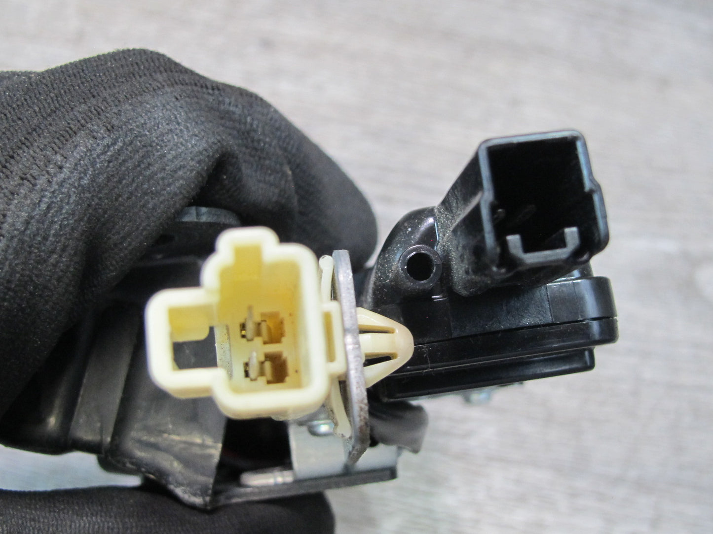 04-11 Mazda RX8 Rear Trunk Lock Latch Actuator OEM