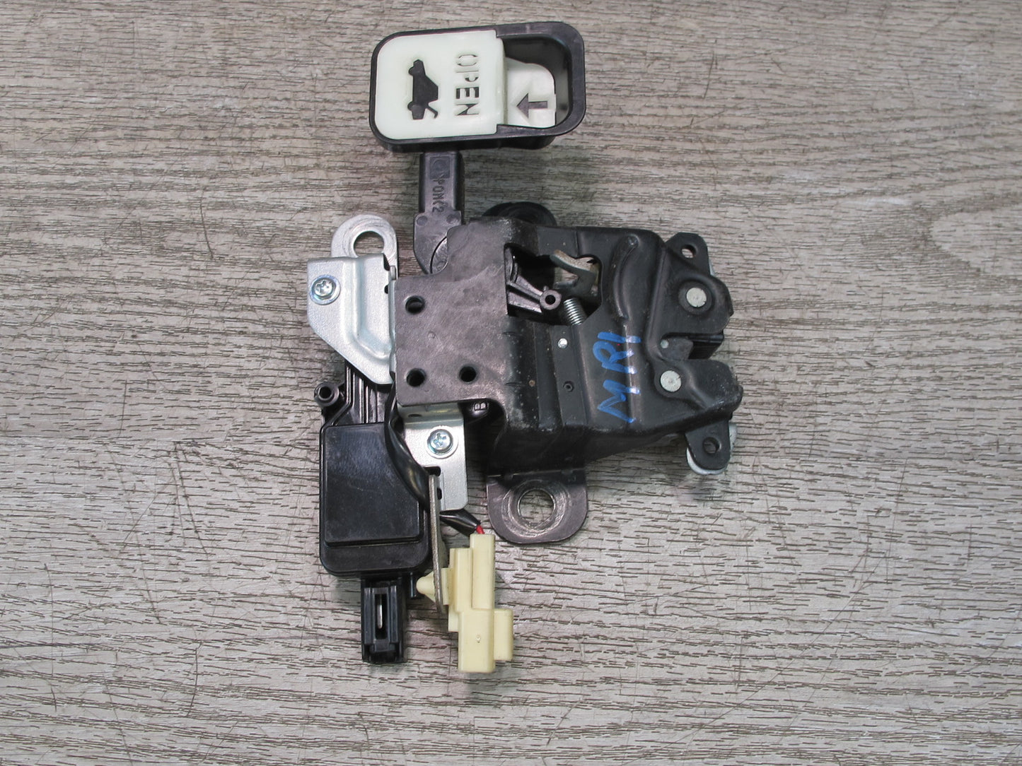 04-11 Mazda RX8 Rear Trunk Lock Latch Actuator OEM