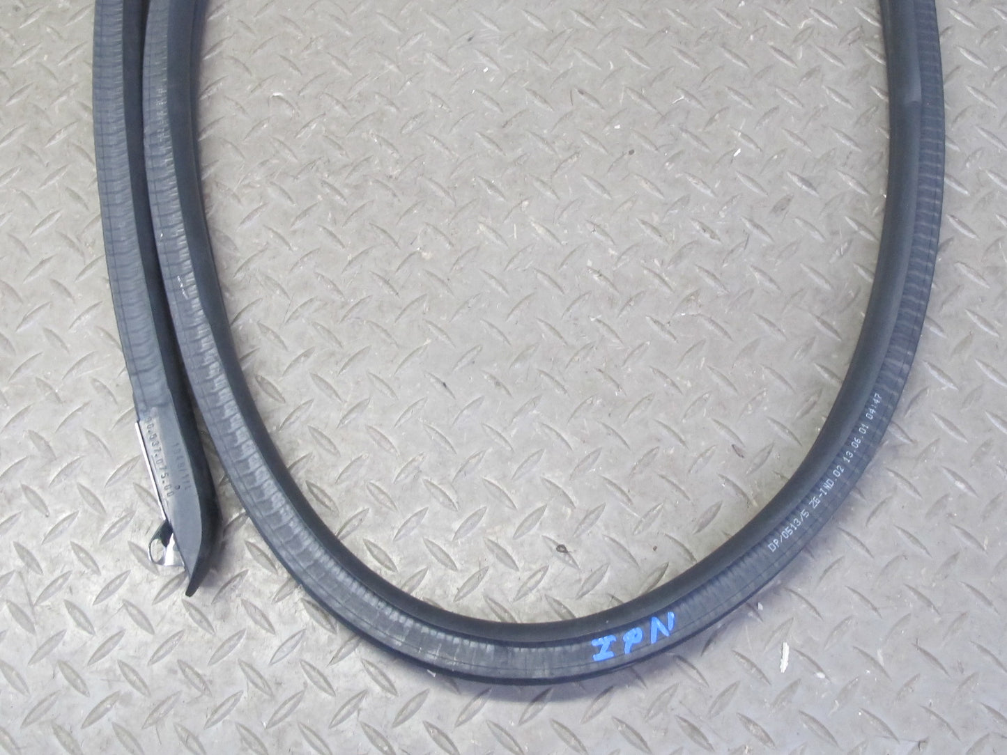 1999-2005 Porsche 911 996 Convertible Door Weatherstrip Rubber Seal Set of 2