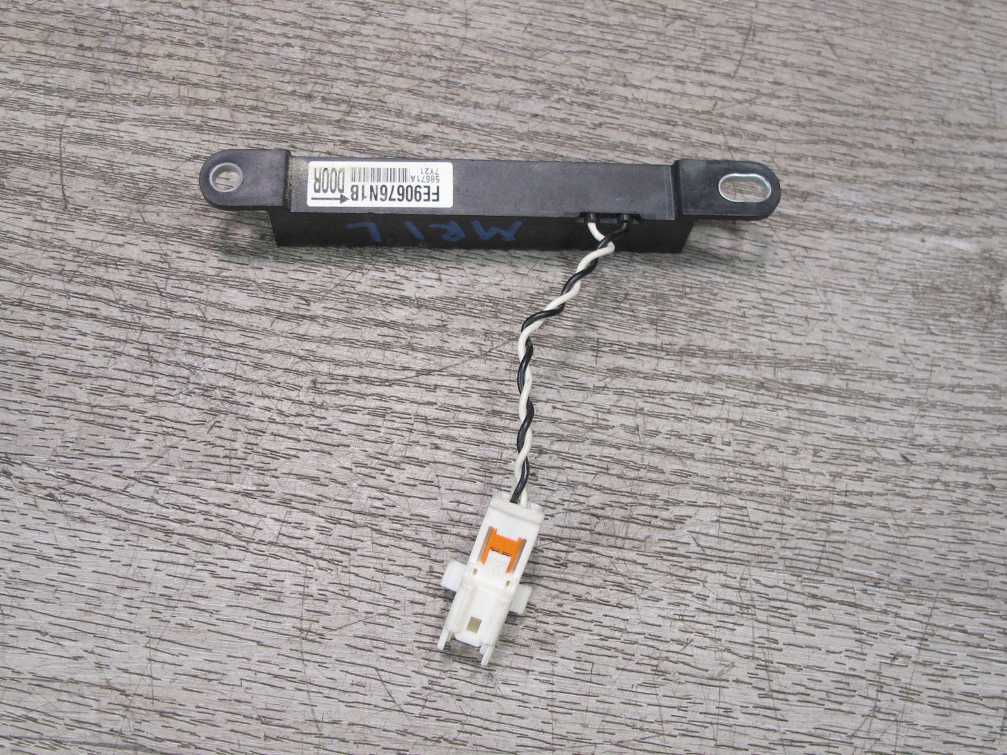 04-11 Mazda RX8 Front Right or Left Door Keyless Antenna FE90676N1B OEM